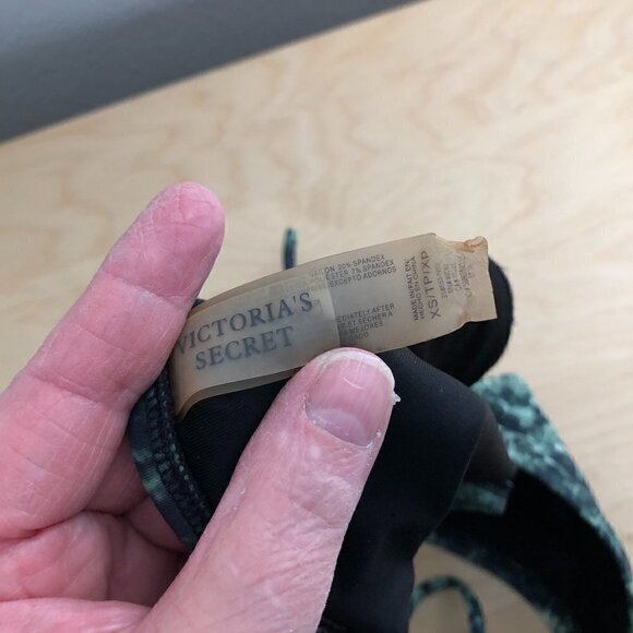 Victoria's Secret Bikini Bottom - Tie Dye - Picture 2 of 5